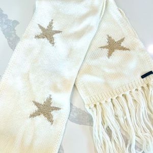 Holiday knitted Coach scarf! NWT! Perfect condition!